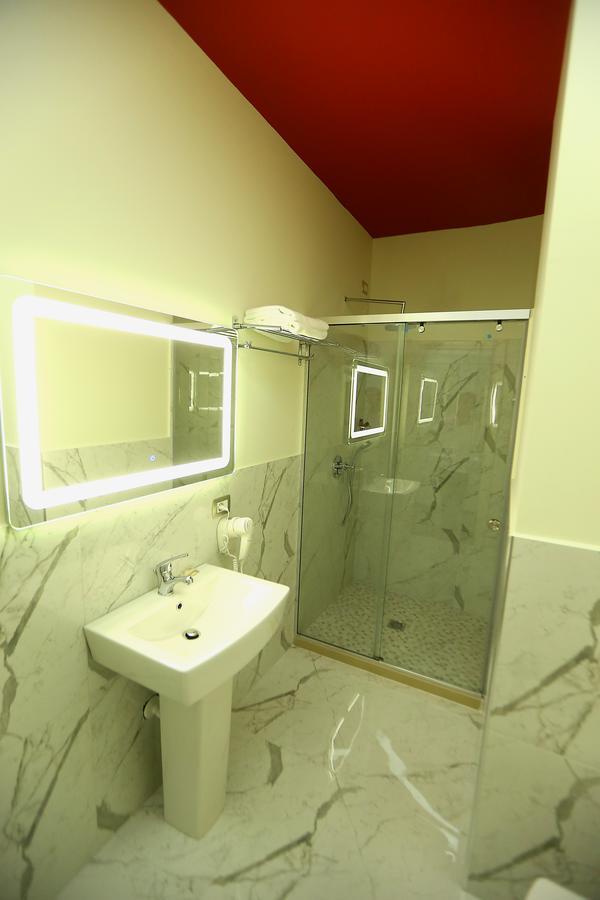Hotel Vllaznia Shkodër Dış mekan fotoğraf