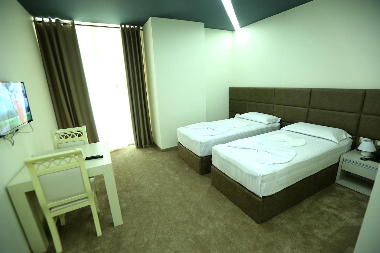 Hotel Vllaznia Shkodër Dış mekan fotoğraf