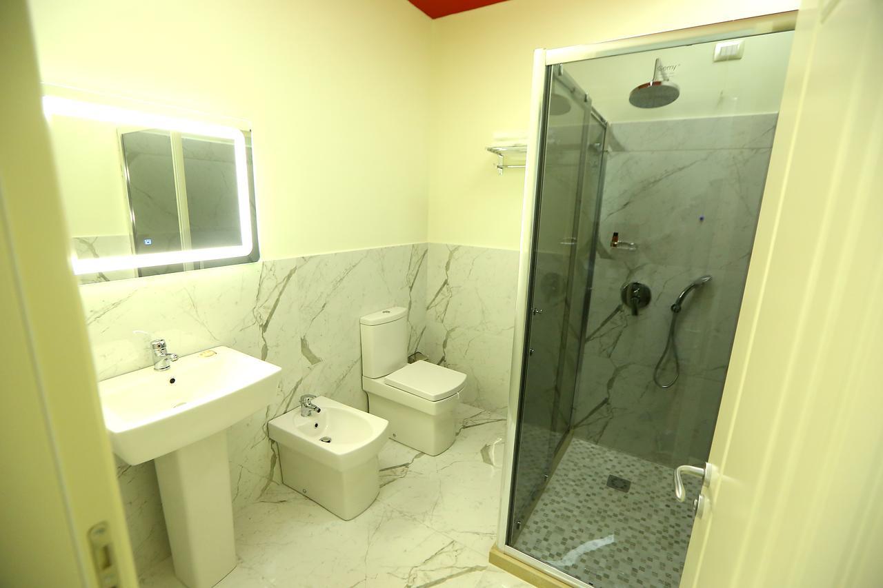 Hotel Vllaznia Shkodër Dış mekan fotoğraf