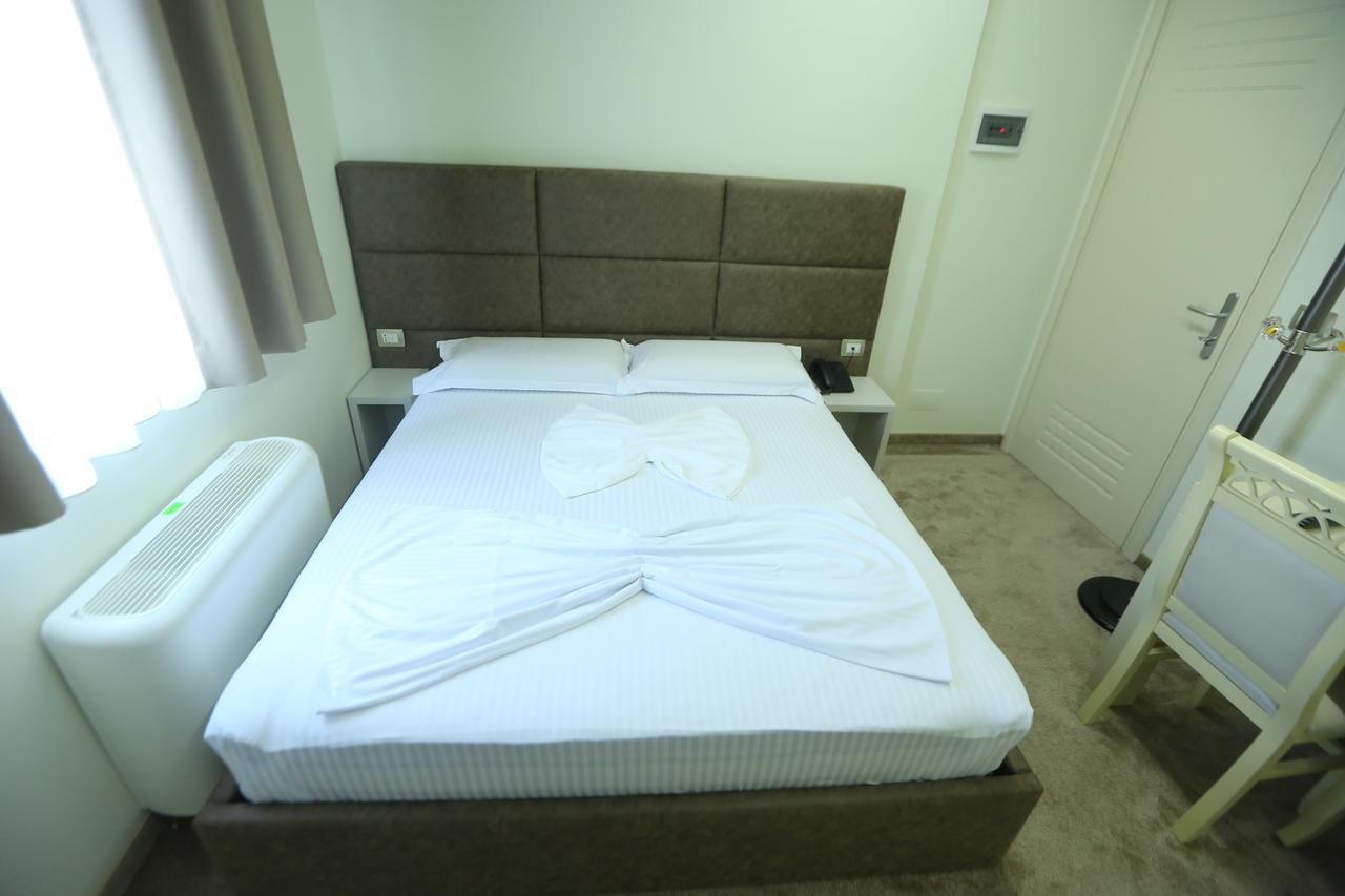 Hotel Vllaznia Shkodër Dış mekan fotoğraf