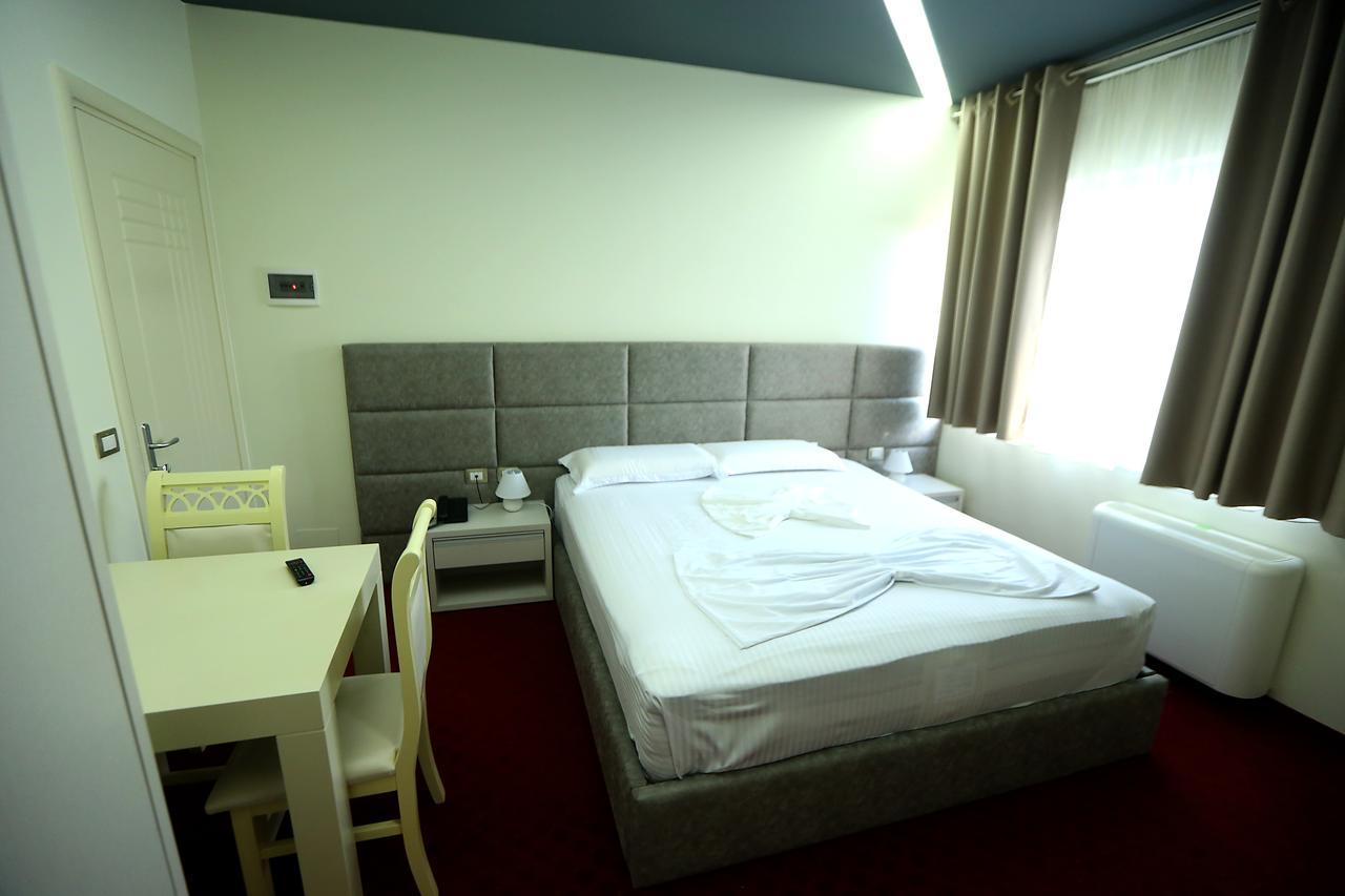 Hotel Vllaznia Shkodër Dış mekan fotoğraf