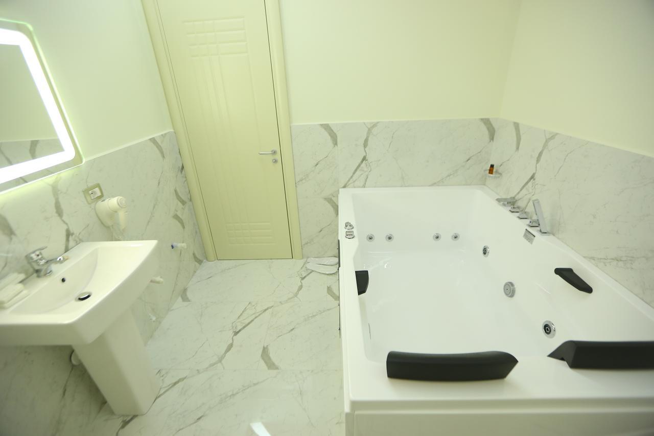 Hotel Vllaznia Shkodër Dış mekan fotoğraf