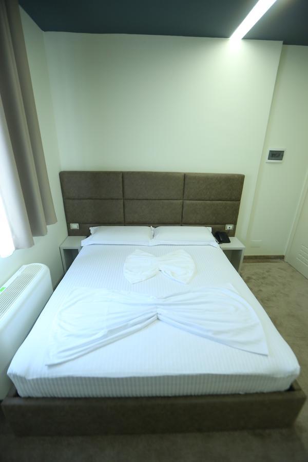 Hotel Vllaznia Shkodër Dış mekan fotoğraf