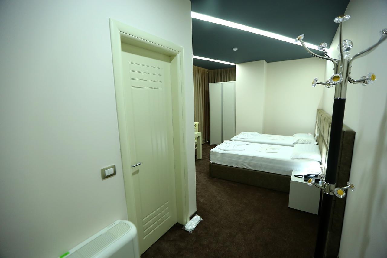 Hotel Vllaznia Shkodër Dış mekan fotoğraf