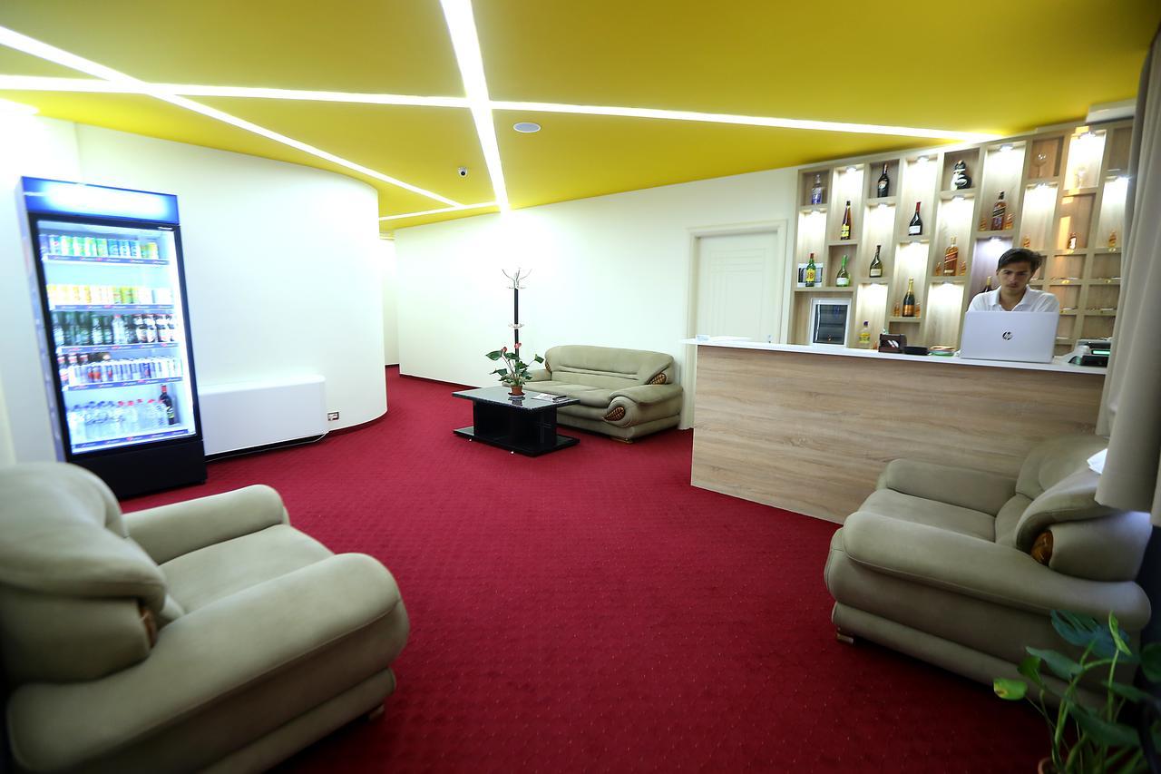 Hotel Vllaznia Shkodër Dış mekan fotoğraf